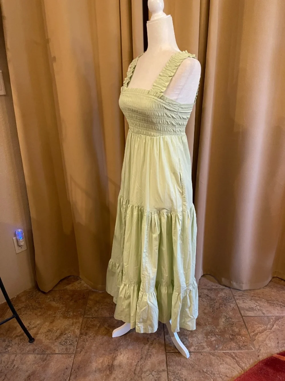 Abercrombie & Fitch Light Green Smocked Ruffled Tiered Maxi Dress Size XXS